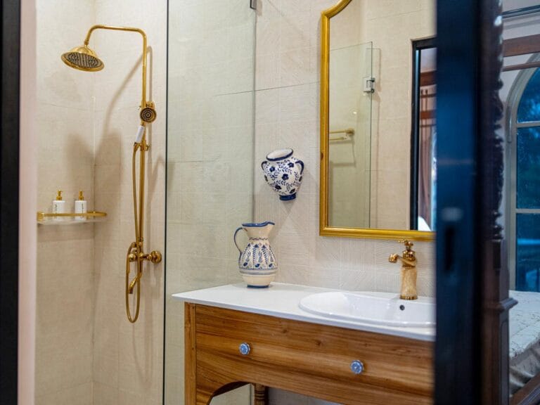 What makes The Bungas Villa in Jimbaran unique?